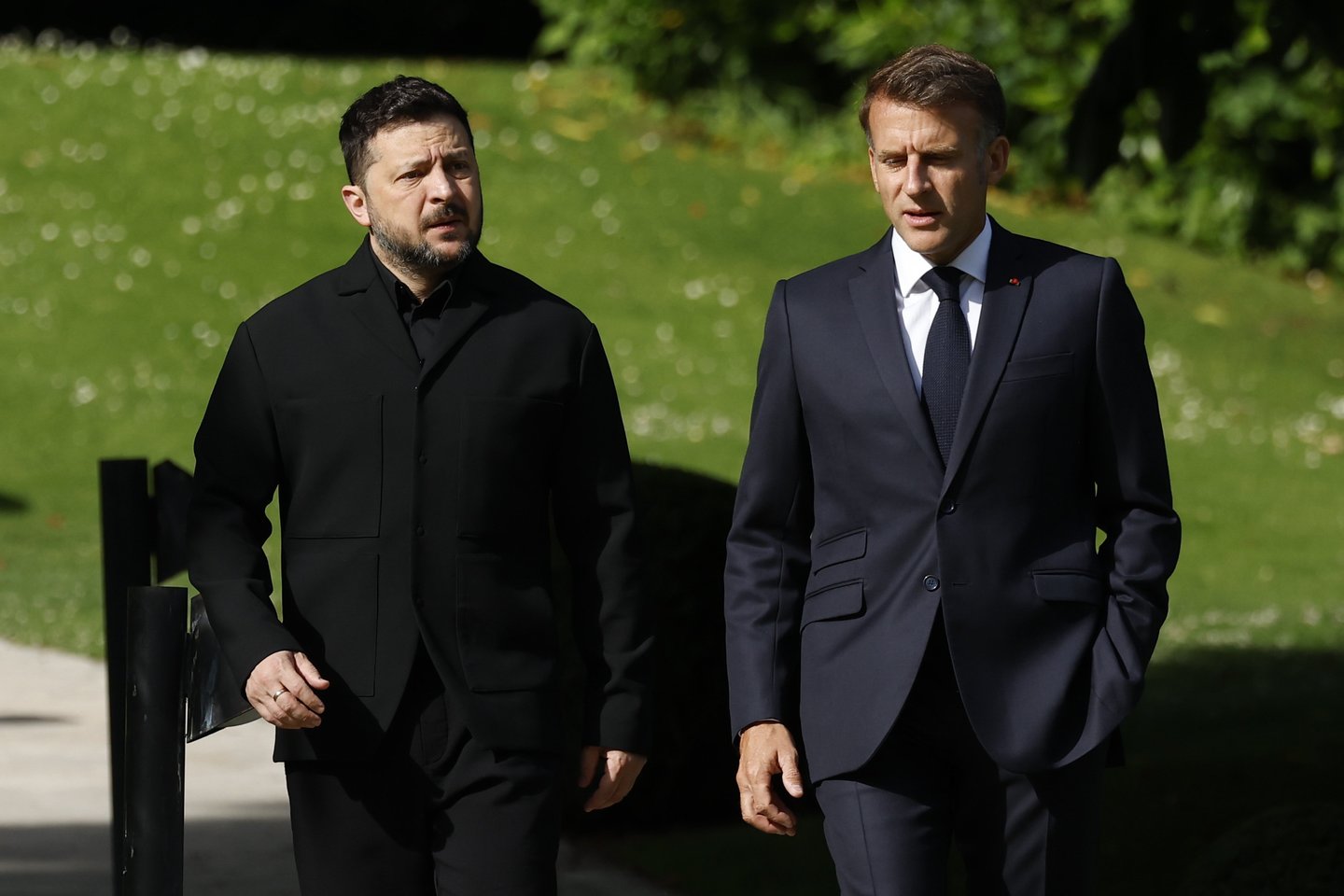 V. Zelenskis ir E Macronas.<br>EPA/ELTA nuotr.