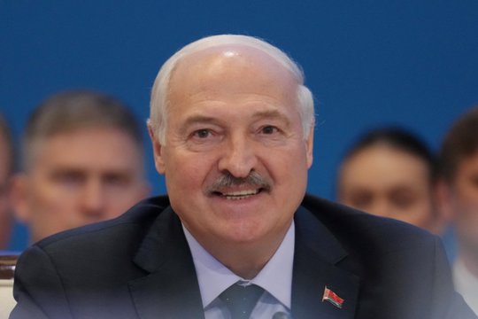 Karas Ukrainoje. Ukraina patikslino: sudužo bombonešis Su-24M, žuvo abu įgulos nariai