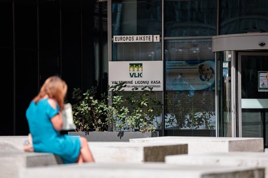 Didžiausio privataus klinikų tinklo augimas ir ankstesni VLK vadovo verslo ryšiai: ar vien teisinių procedūrų pakanka visuomenės pasitikėjimui?