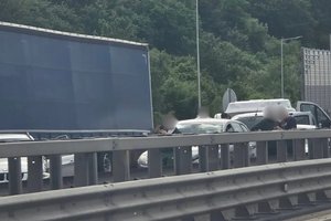 Kelyje nuo Kauno link Vilniaus – masinė avarija: sutriko eismas