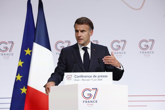 E. Macronas pasidžiaugė organizuoto G7 viršūnių susitikimo rezultatais: vyko labai sudėtingame kontekste