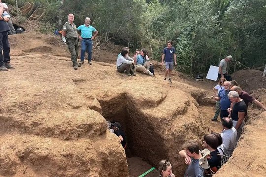 Antras toks stebuklas per metus: Italijoje atrastas visiškai nesugadintas etruskų kapas