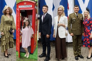 Sostinėje – Jungtinės Karalystės karaliaus Karolio III gimtadienio šventė: rinkosi garbūs svečiai