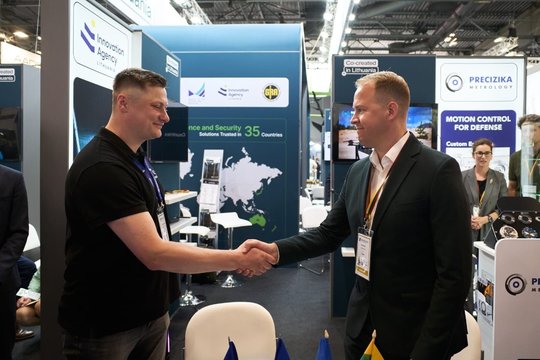Lietuvos įmonė pasirašė ketinimų memorandumą su Ukrainos bendrove dėl tūkstančių dronų gamybos