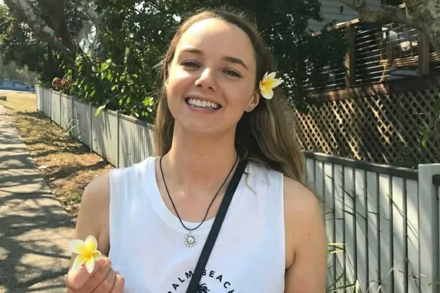 Mirė namuose gimdžiusi influencerė: atsisakiusi medikų pagalbos mirtinai nukraujavo