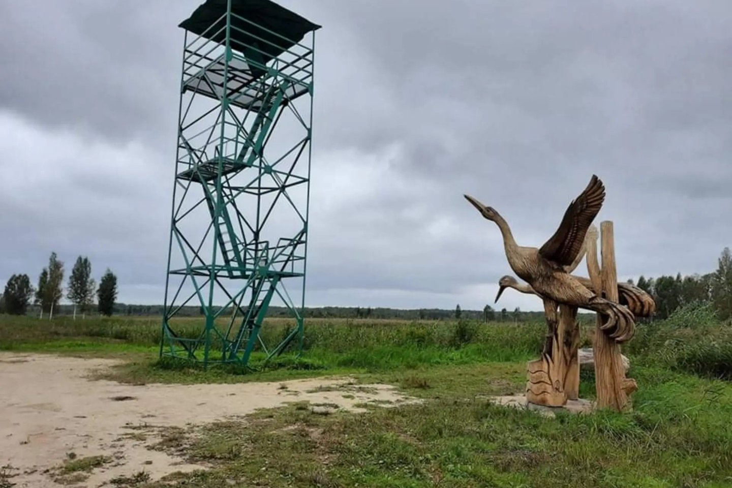 Novaraisčio paukščių stebėjimo bokštelis.<br>VMU nuotr.