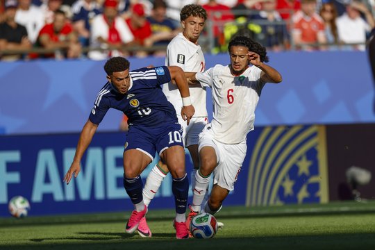 Greičiausias čempionato įvartis Škotiją pasiuntė į nokautą