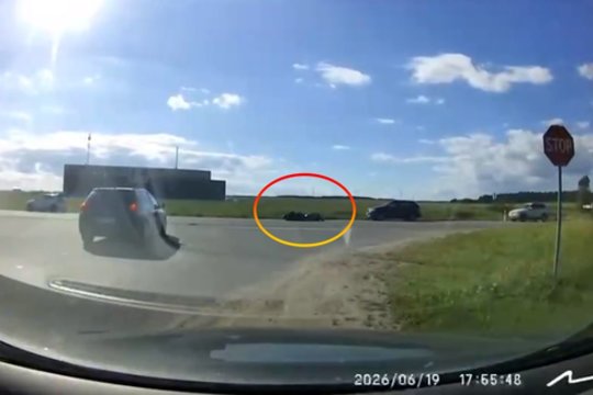 Greta Vilniaus nutrenktas pagrindiniu keliu važiavęs motociklininkas