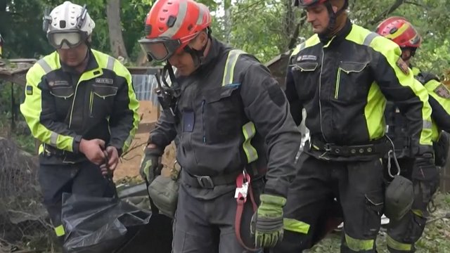 V. Zelenskio ultimatumas A. Lukašenkai: per savaitę reikalauja patraukti karinę techniką