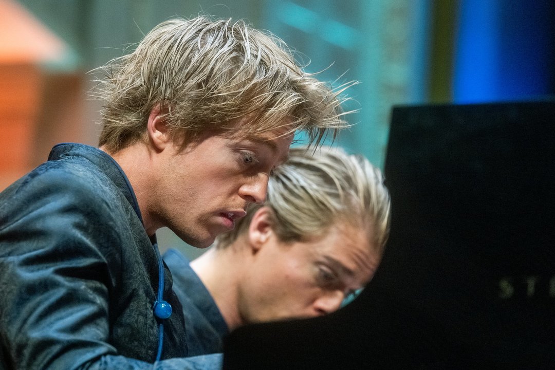 Vilniaus festivalis: pianistai iš Nyderlandų Lucas ir Arthuras Jussenai publiką užkrėtė sprogstančia energija