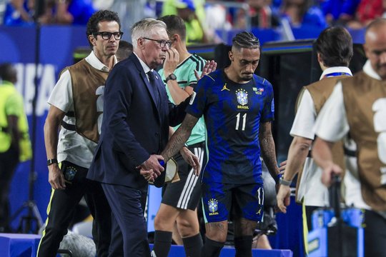 Brazilija kol kas neteko žaidėjo, tačiau prie sudėties gali prisijungti Neymaras