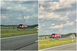 Autostradoje apsivertęs automobilis sustabdė eismą Klaipėdos link