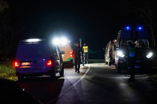 Meilės aistra Marijampolės skverelyje baigėsi žmogžudyste: vaikinas įsižeidė, kai mergina išvadino jį gaidžiu