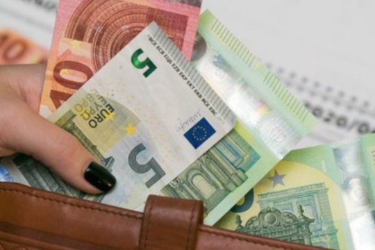 Lietuvoje ženkliai padaugėjo investuojančių ir taupančių: tai rodo ne tik finansinio raštingumo pokytį