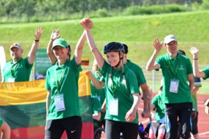 Istorinėse „Frame Running Cup Lithuania 2026“ varžybose žibėjo ir triračių sporto žvaigždės