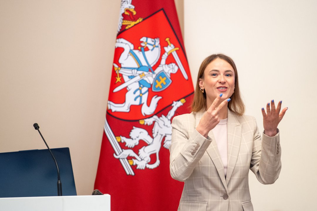 Seimas nemano, kad gestų kalbą mokyklose reikėtų reglamentuoti įstatymu