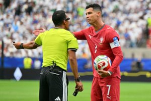 Išgirdęs klausimą apie L. Messi, C. Ronaldo pasišalino