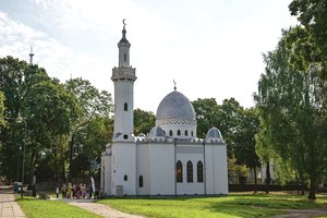 Kauno mečetės prašymas sukėlė erzulį: po griežtų pareiškimų – pačių autorių atsakas