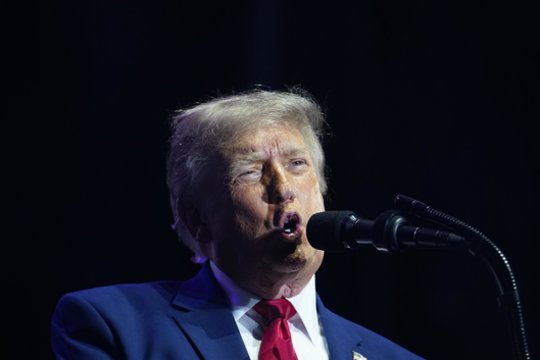 D. Trumpas ruošia „dovaną“ Turkijai