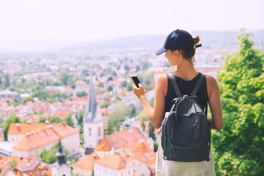 Keliaujate į užsienį ir bijote įjungti mobiliuosius duomenis? Ekspertas paaiškino, kaip nepermokėti