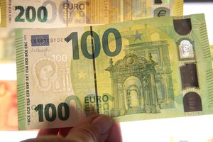 Klaipėdoje parduoda visą prekybos centrą
