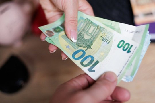 Per metus iš lietuvių sukčiai išvilioja arti 20 mln. eurų: įspėjo dėl naujų pasipelnymo būdų