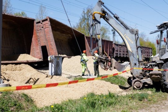 Paaiškėjo Kėdainių ir Kauno rajonuose įvykusių traukinių avarijų priežastys: žala siekia kone 12 mln. eurų