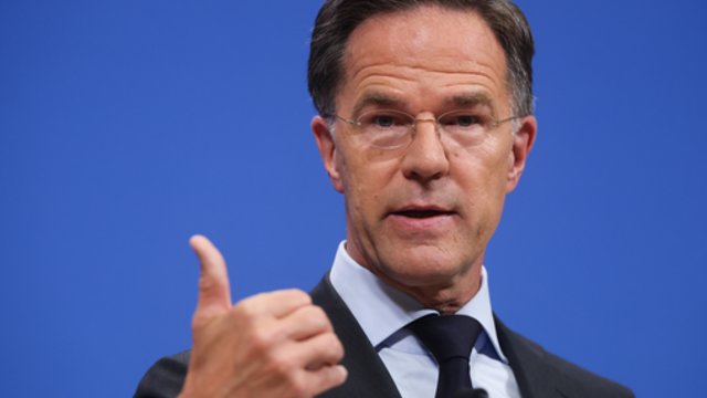 M. Rutte užsiminė apie dešimtis milijardų dolerių siekiančius gynybos planus: „Tai yra revoliucija“