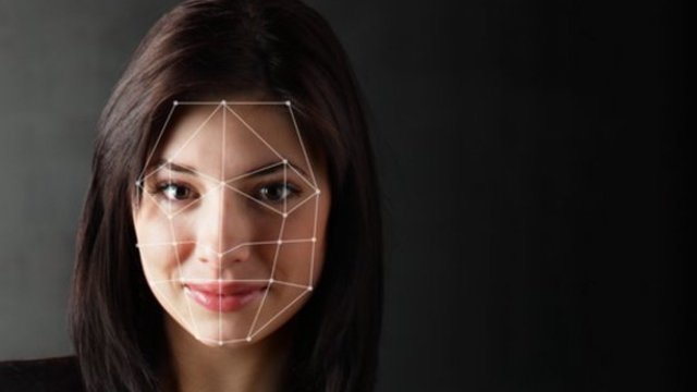 Technologinės klastotės: kaip atpažinti dirbtinio intelekto sukurtą turinį ir „deepfake“ vaizdus ar įrašus?
