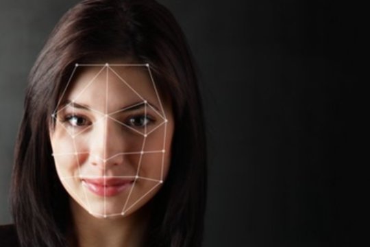 Technologinės klastotės: kaip atpažinti dirbtinio intelekto sukurtą turinį ir „deepfake“ vaizdus ar įrašus?