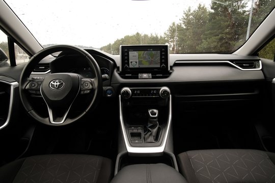 Kaune vagių grobiu tapo „Toyota RAV4“ – ilgapirščiai siautėjo ir Panevėžyje, Šiauliuose bei Klaipėdoje