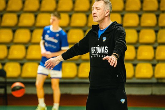V. Ginevičius lieka „Gargžduose“