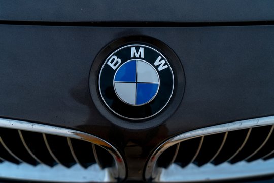 Užsienietiškoje skelbimų svetainėje rastu BMW susigundęs vyras liko ir be pinigų, ir be autombilio