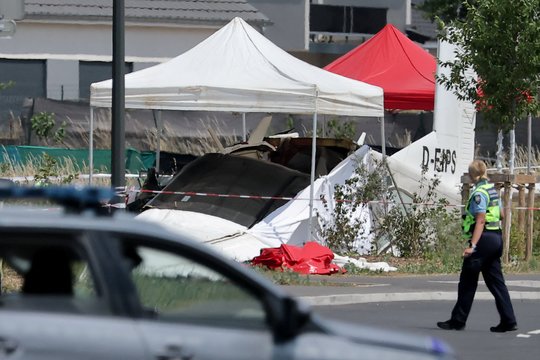 Rytų Prancūzijoje – civilinio lėktuvo katastrofa: žuvo 11 žmonių
