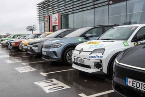 Ralyje „Aplink Lietuvą“ – dešimties valstybių sportininkai