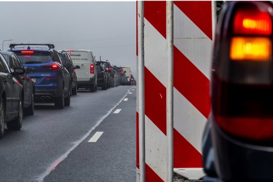 Jau nuo šiandien ties Elektrėnais bus ribojamas eismas: „Raginame iš anksto planuoti maršrutus“