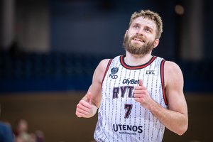 Gytis Radzevičius sugrįžta – vėl vilkės „Ryto“ marškinėlius