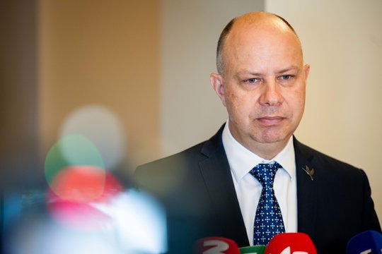 Pas G. Nausėdą galiausiai atvyko ir A. Veryga: tikina priekaištų dėl savo ministrų neišgirdęs