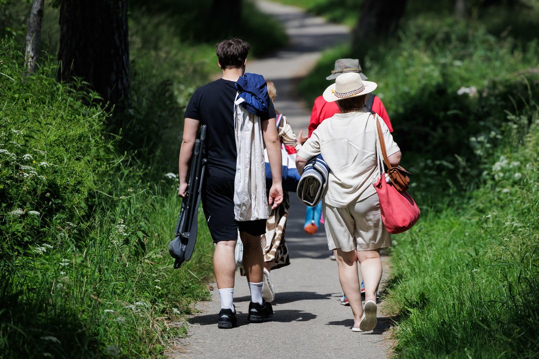 Vasaros pavojai: gydytoja įspėja apie dažniausiai nuvertinamas rizikas