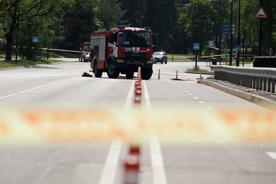 Vilniaus degalinėje – galimas dujų nutekėjimas: buvo apribotas eismas