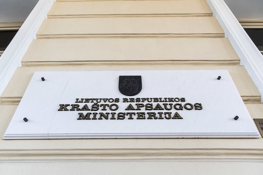 Į Lietuvą pristatytos prieštankinės minos už daugiau kaip 3 mln. eurų