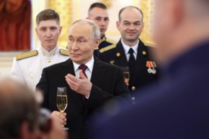 V. Putinas stiprina gniaužtus Kaukaze: taikosi prisijungti svarbią teritoriją
