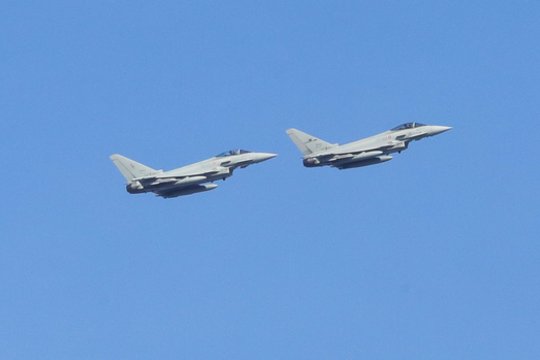 NATO naikintuvai Baltijos regione kilo keturis kartus: atpažino ir lydėjo Rusijos orlaivius
