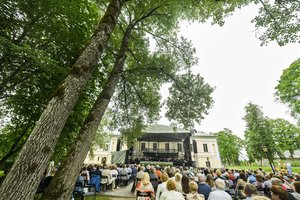 Muzikiniai sekmadieniai vasaros festivalyje „Muzika Jašiūnų dvare“