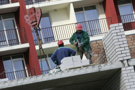 Netikėtas posūkis Vilniaus būsto rinkoje: viename segmente butų kainos leidžiasi žemyn