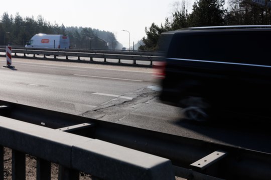 A2 magistralėje griaus dar du viadukus: vairuotojams – svarbi žinia
