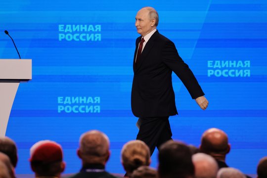 Karas Ukrainoje. Iš V. Putino lūpų – netikėtas prisipažinimas