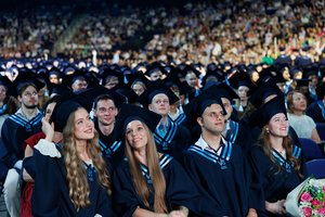 Įvyko iškilminga Vilniaus kolegijos diplomų įteikimo šventė