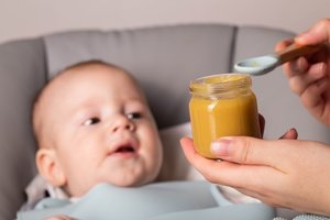 Neįtikėtina, ką rado vaikams skirtoje tyrelėje: iš prekybos tinklų atšaukia visą partiją