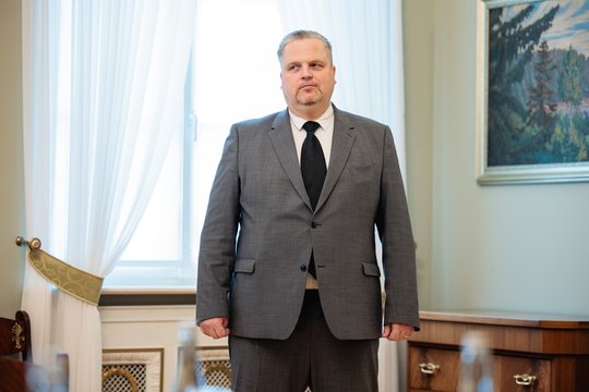 Prezidentūra kandidatą į finansų ministrus vadina ambicingu, turintį platų požiūrį į viešus finansus
